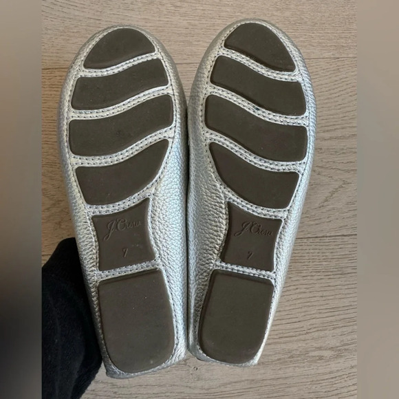 J Crew driving moccasins brand new, silver, size 7 - Picture 6 of 7